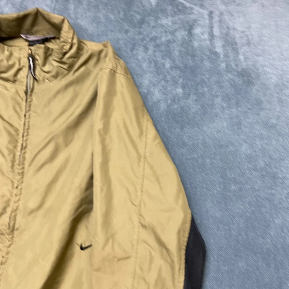Nike Windbreaker Jacket Mens Medium Beige Athletic Sport Lightweight Full Zip